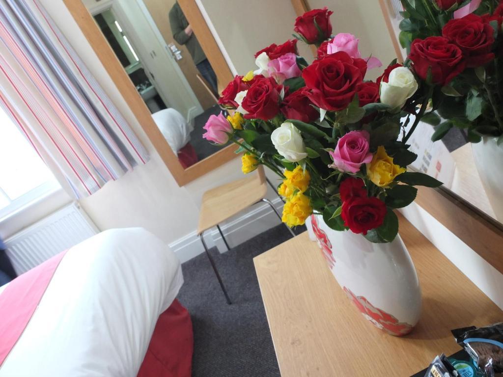 Ville Hotel Manchester Quarto foto